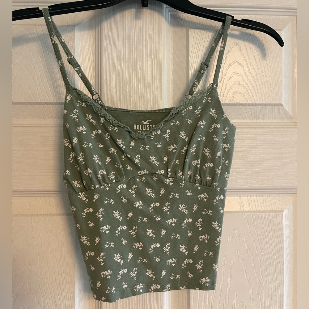 Hollister Cropped Tank Top